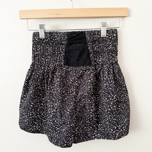 FREE PEOPLE FP MOVEMENT | The Way Home Shorts Golden Black White Dot | Small - Picture 3 of 5